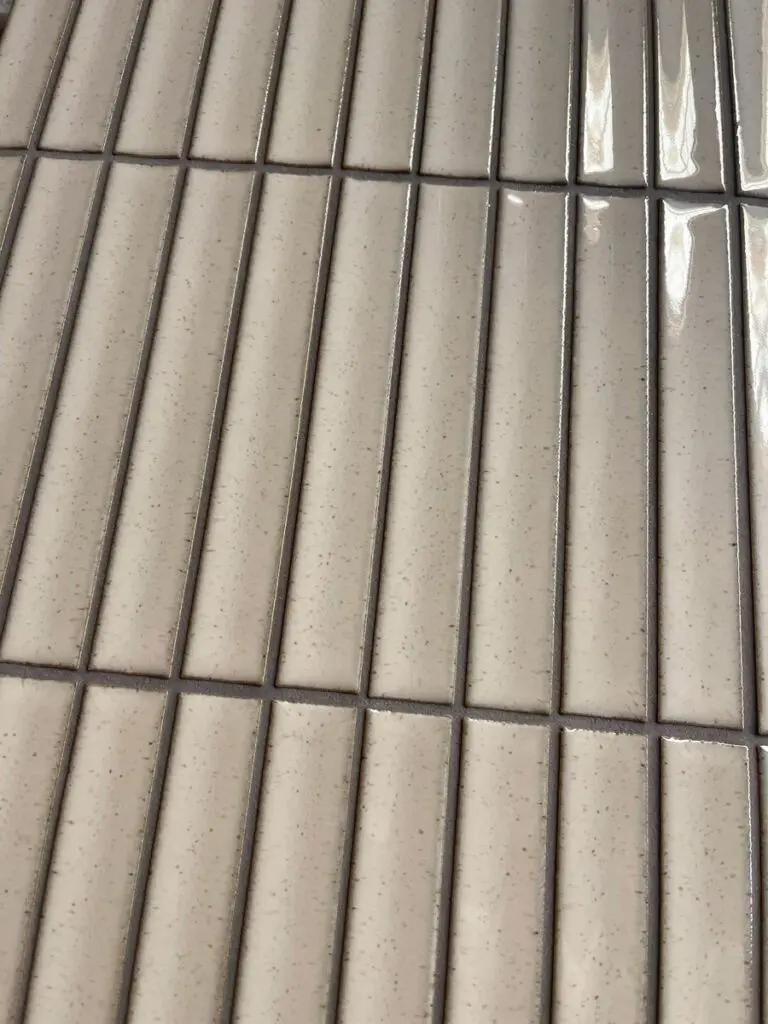 vit avlång japansk mosaik i keramik