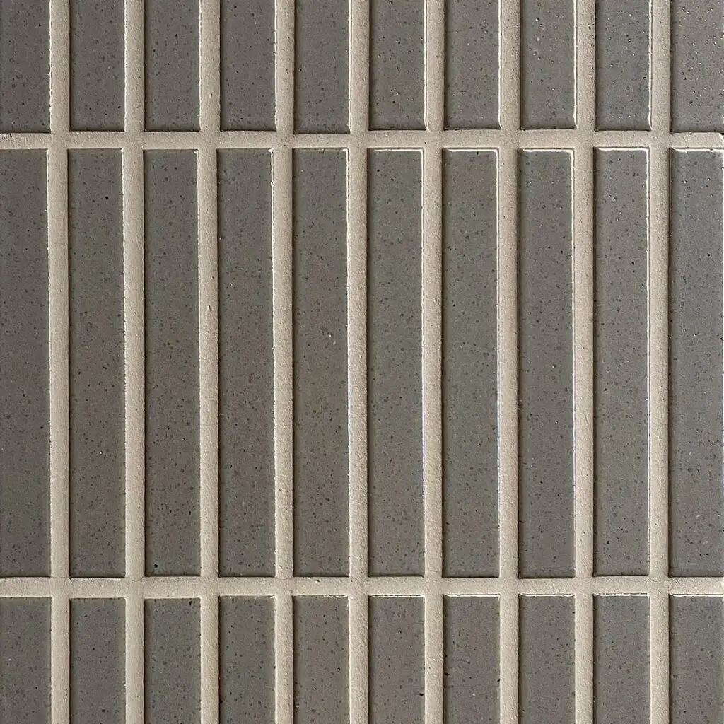 grå avlång japansk mosaik i keramik