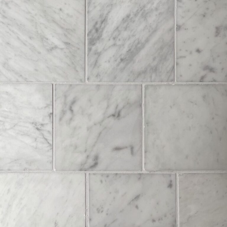 carraramarmor på vägg