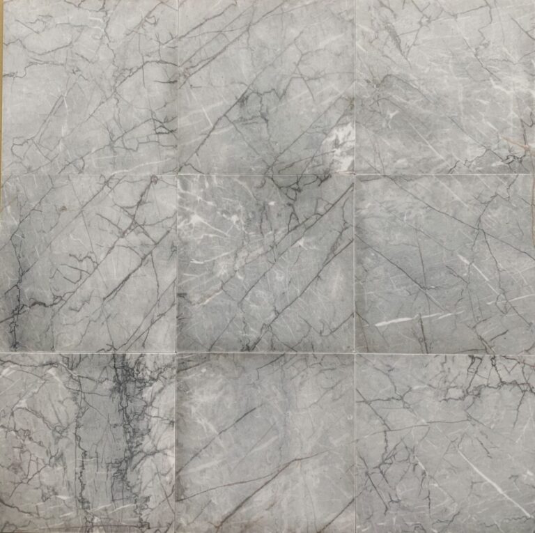 grå marmor på golv