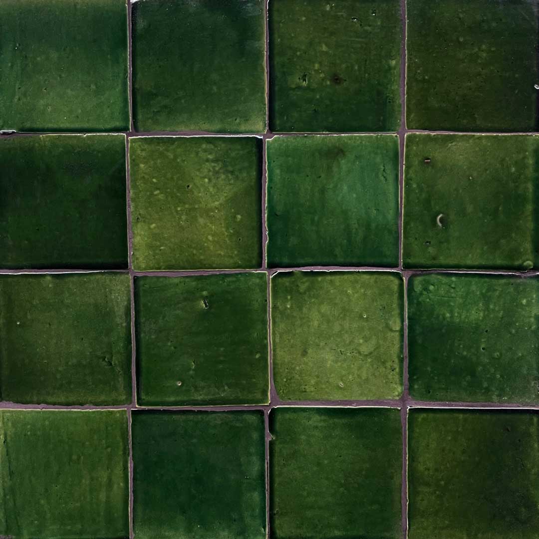 Kvadratiskt zellige-kakel i 10x10cm i nyanser av grönt