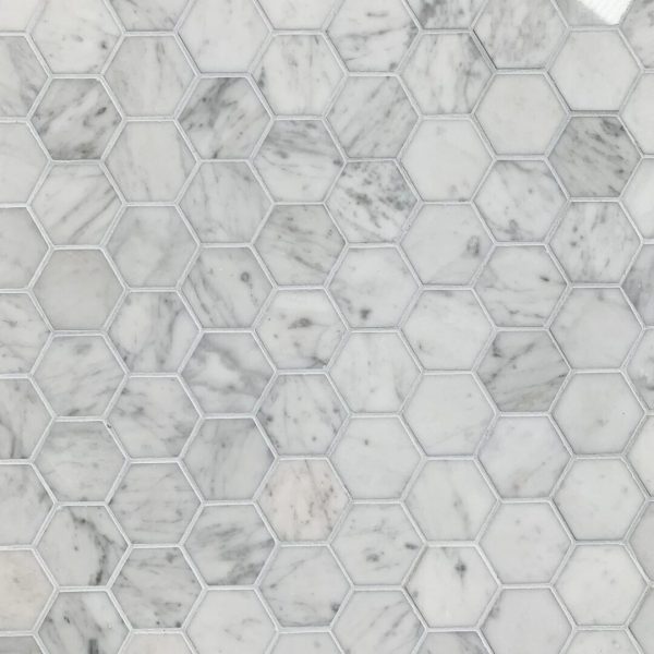 carrara marmor i form av hexagoner