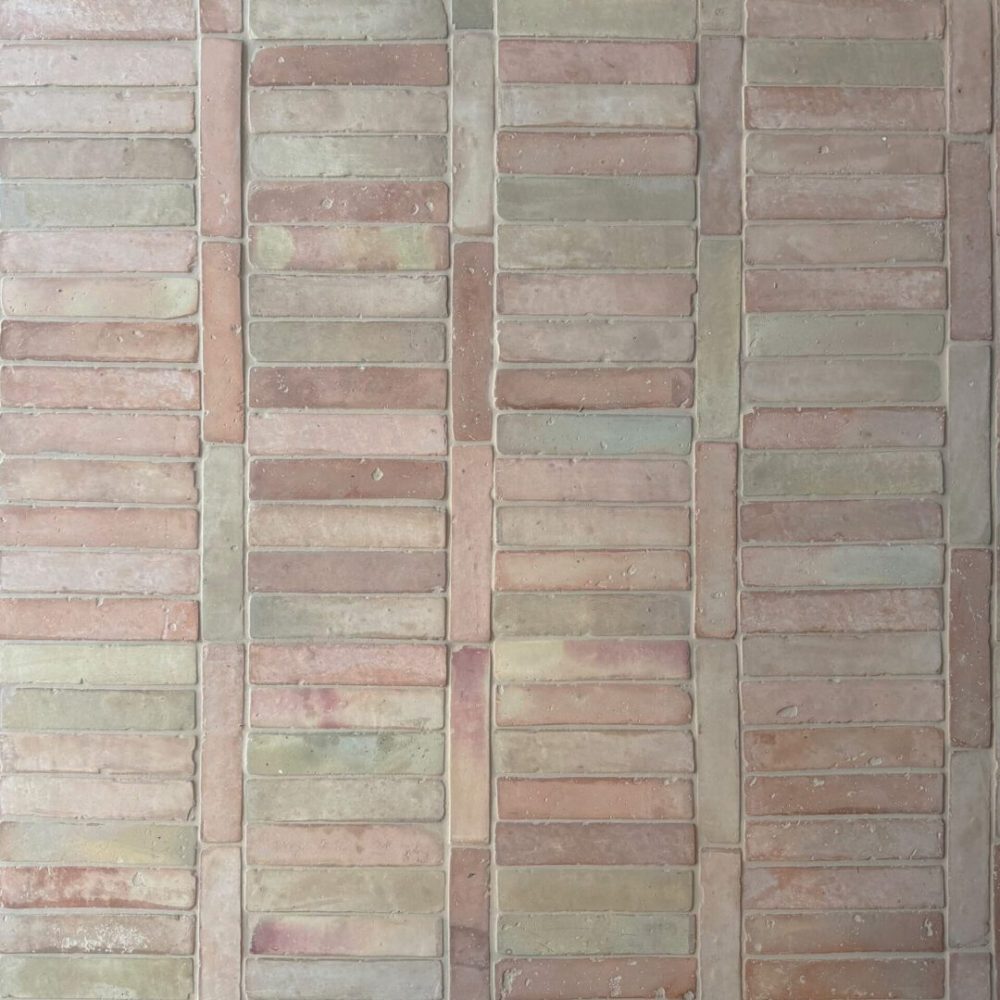 Handmade patina fishbone med fogfärgen Jurabeige