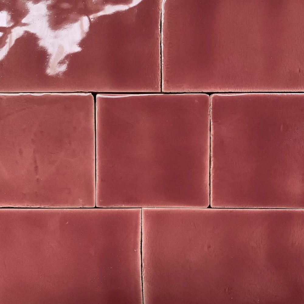 hallonrött handgjort kakel