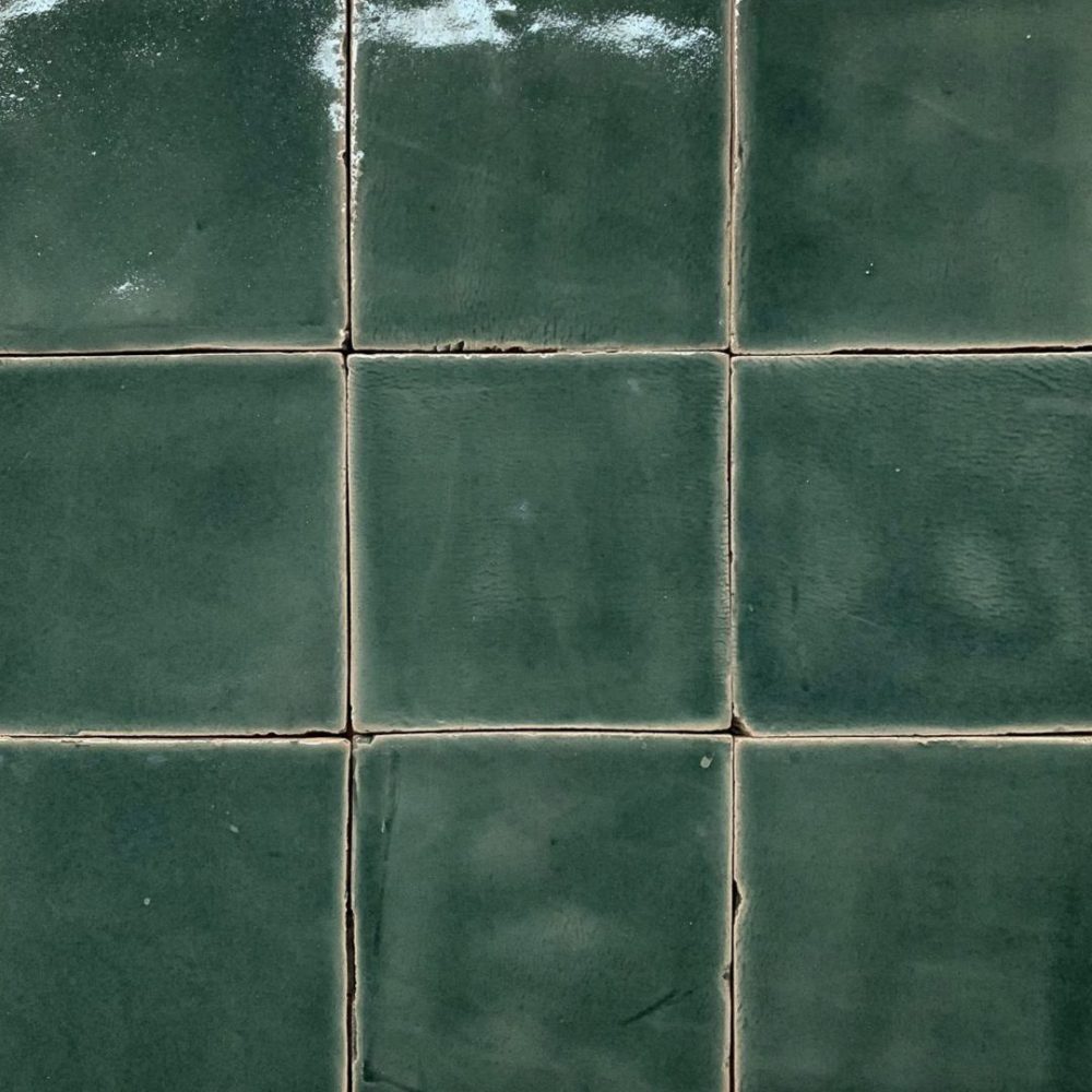 nertonat mörkgrönt kakel