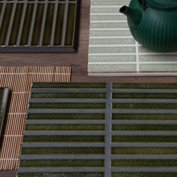 gröna japanska mosaiker i ett stilleben