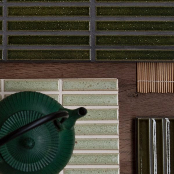 gröna japanska mosaiker i ett stilleben