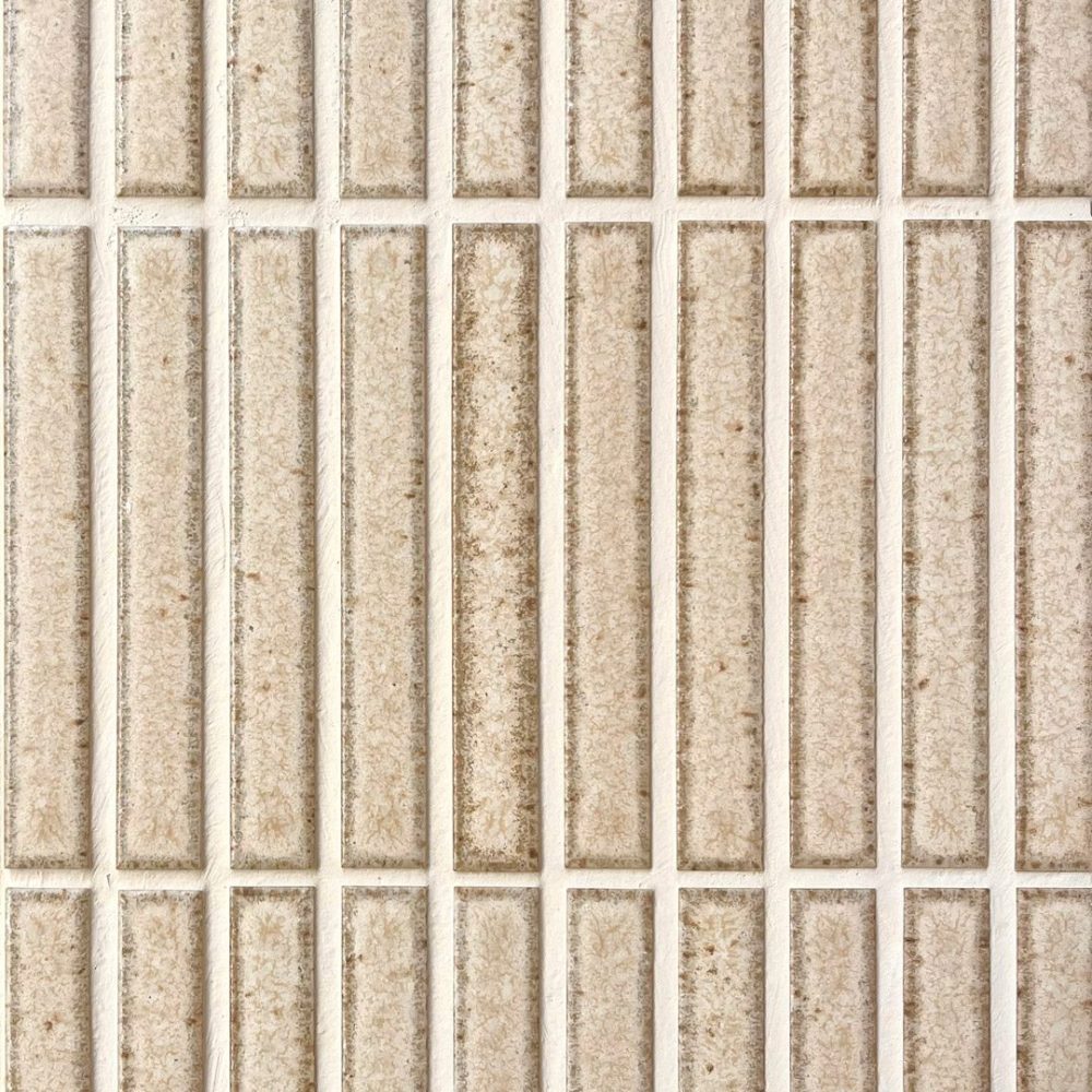 krämfärgad avlång japansk mosaik i keramik