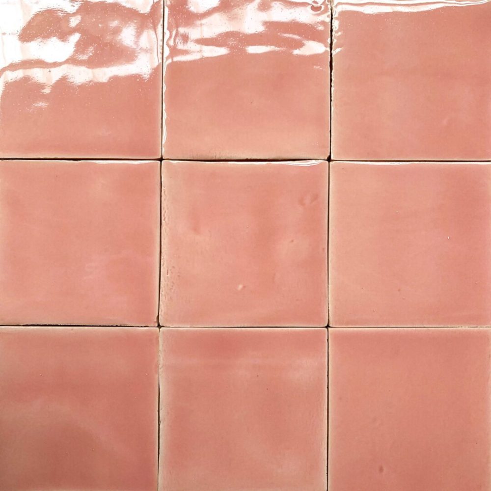 rosa handgjort kakel