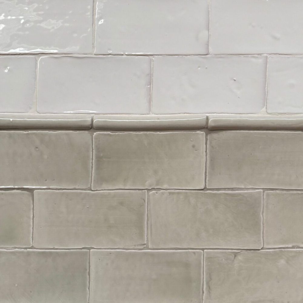 Heritage Salvia och Alabaster 10x20 med bröstlist. Fogfärger: Jasmin och cementgrå