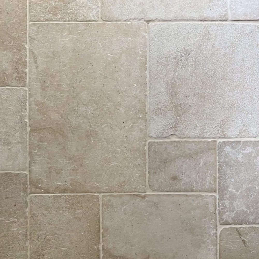 Kalksten 13 storlekar mönster med fogfärgen Bahamasbeige