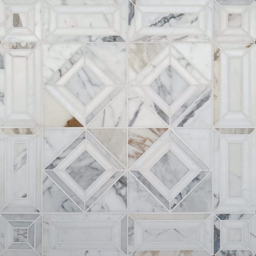 Palazzo Calacatta i blandade storlekar med fogfärgen Vit