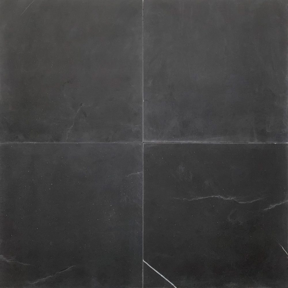 svart marmor med få marmoreringar i 30x30 cm