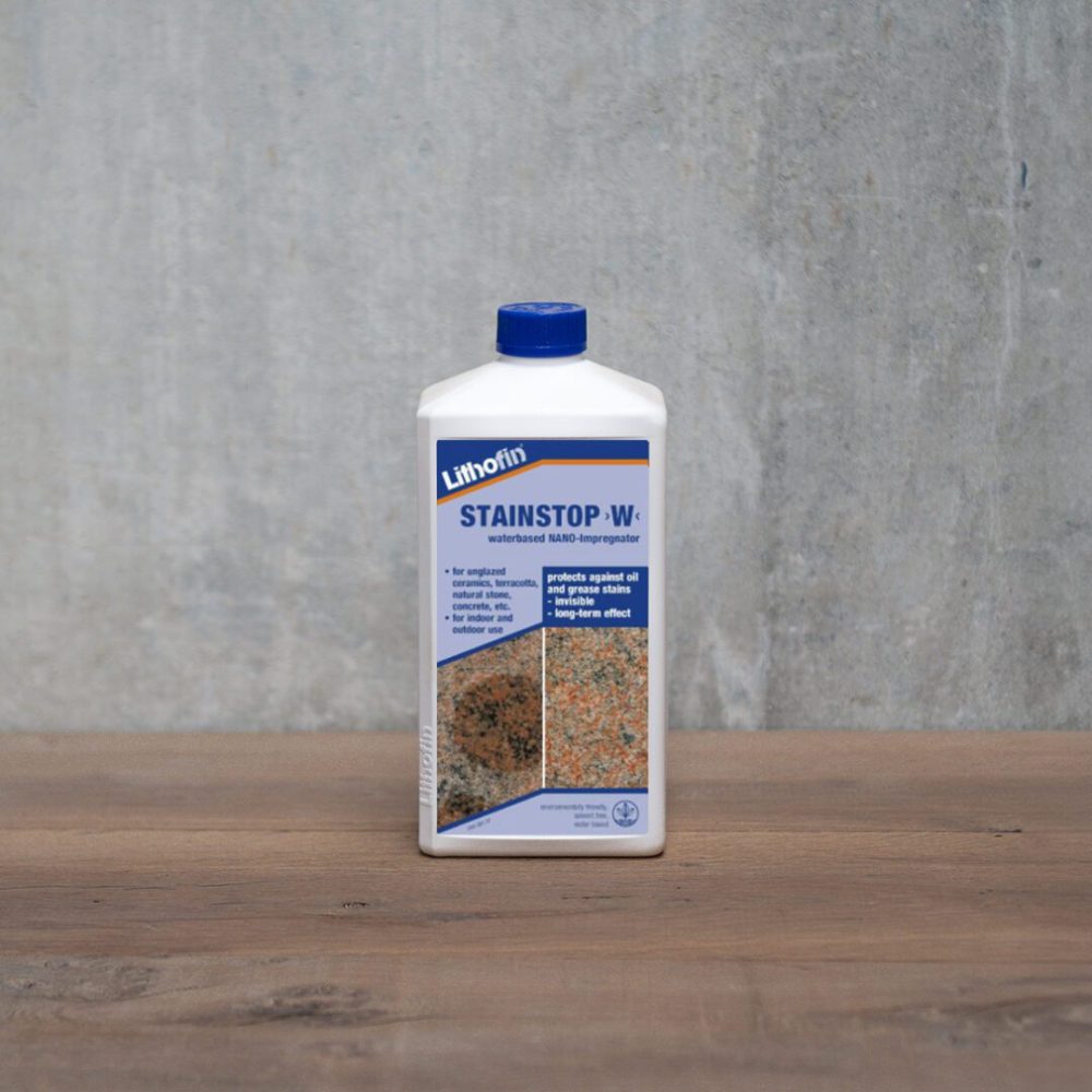 flaska med ytbehandling lithofin stainstop