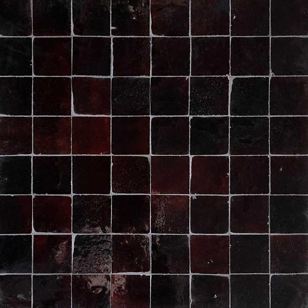 Mörkbrunt zellige-kakel i storleken 5x5 cm
