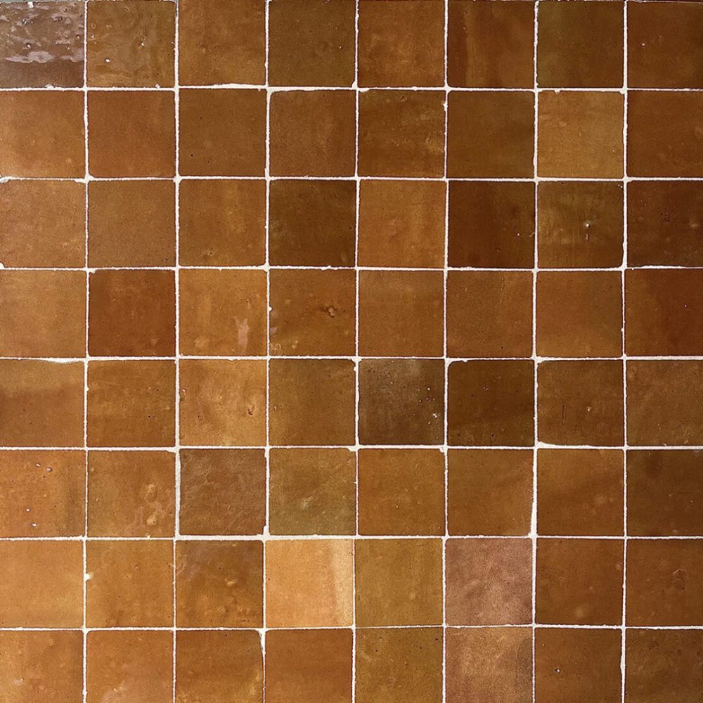 zellige kakel i brunt