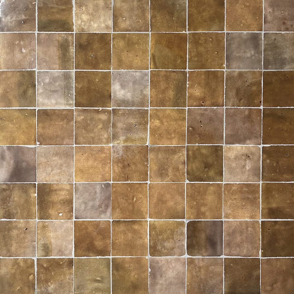 grå/brunt zellige kakel