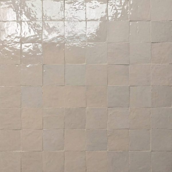 Zellige Eggshell 5x5 med fogfärgen sandbeige