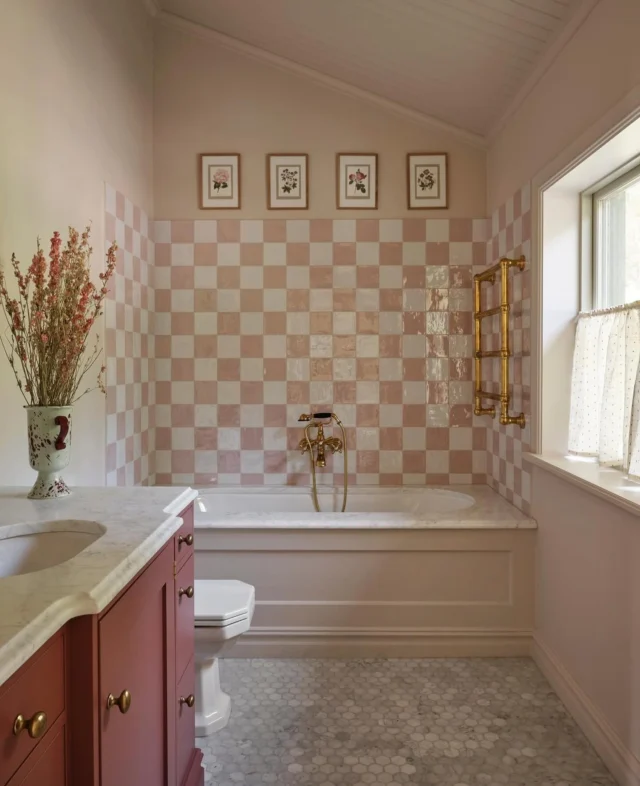 Just beautiful from @cupboardsandgoods